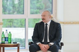 Президент Ильхам Алиев принял новоназначенного посла Малайзии
