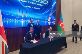 На 8-м заседании Азербайджано-британской межправкомиссии в Баку подписан ряд документов-ФОТО 