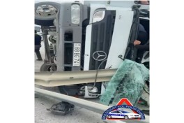 На дороге Баку–Газах перевернулся грузовой автомобиль, 3 человека погибли, двое получили травмы-ФОТО-ОБНОВЛЕНО-ВИДЕО 