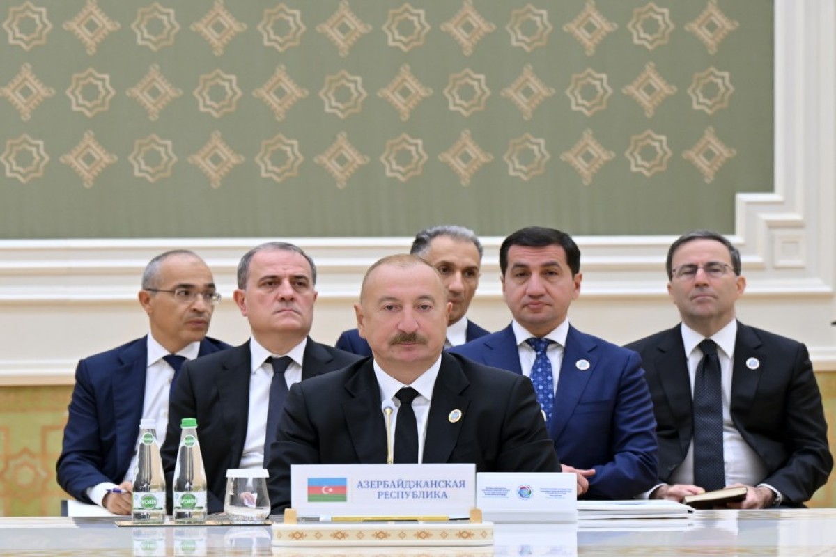 В Туркменбаши проходит 8-я Консультативная встреча глав государств Азербайджана и Центральной Азии