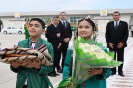 Президент Ильхам Алиев прибыл в Туркменистан с рабочим визитом-ФОТО 