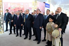 Президент Ильхам Алиев ознакомился с Фестивалем национальных блюд стран-участниц СНГ и принял участие в официальном приеме-ФОТО 
