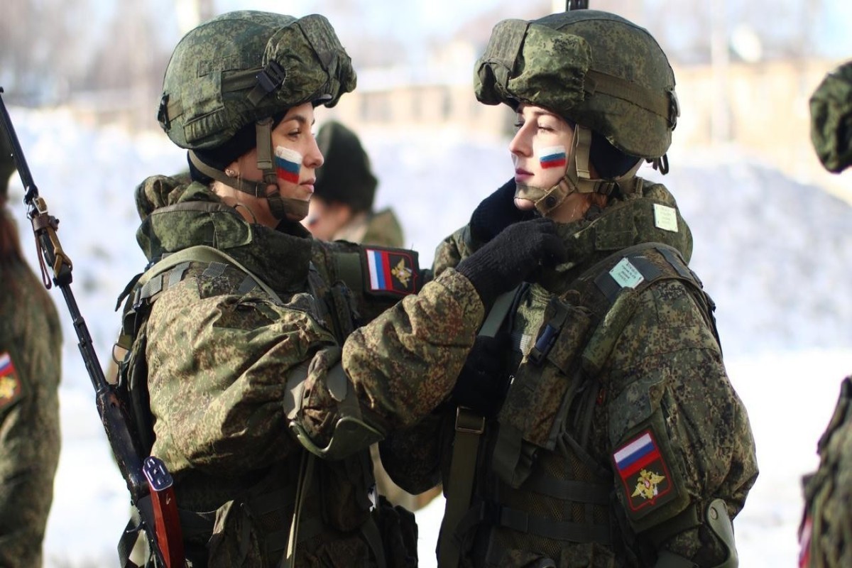 В России повышается предельный возраст пребывания женщин на военной службе