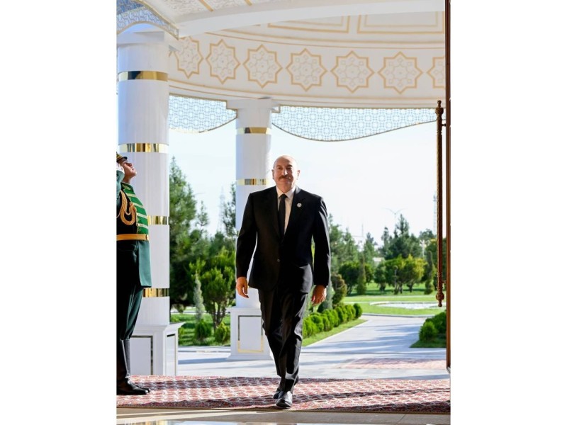 Президент Ильхам Алиев прибыл в комплекс «Аваза» для участия в заседании Совета глав государств СНГ-ОБНОВЛЕНО 