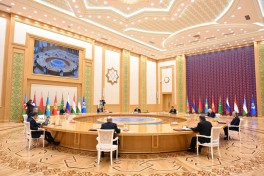 Президент Ильхам Алиев принял участие в заседании Совета глав государств СНГ в узком составе-ОБНОВЛЕНО-2 -ФОТО 