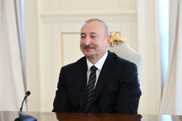 Состоялась встреча Президента Ильхама Алиева с премьер-министром Камбоджи в расширенном составе
