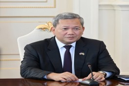 Состоялась встреча Президента Ильхама Алиева с премьер-министром Камбоджи в расширенном составе