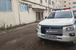 В Лянкяране мужчина нанёс ножевые ранения жене, пострадал и его трёхлетний сын-ОБНОВЛЕНО 