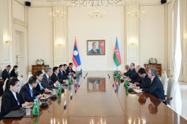 Состоялась встреча Президента Ильхама Алиева с Президентом Лаоса в расширенном составе-ФОТО 