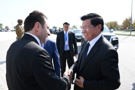 Президент Лаоса посетил Парк Победы в Баку