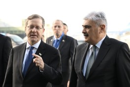 Президент Израиля Ицхак Герцог прибыл в Азербайджан
