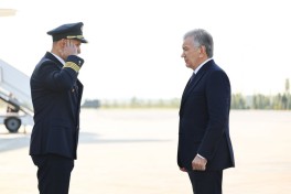 Шавкат Мирзиёев прибыл в Баку -ОБНОВЛЕНО 