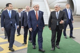 Начался визит Президента Казахстана в Азербайджан