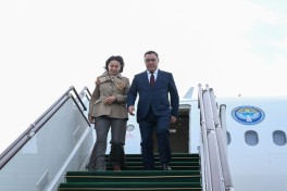 Президент Кыргызстана прибыл с визитом в Азербайджан