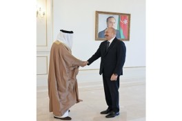 Президент Азербайджана принял министра иностранных дел Бахрейна