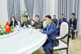 Обсуждено военное сотрудничество между Азербайджаном и Кыргызстаном