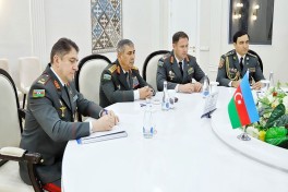 Обсуждено военное сотрудничество между Азербайджаном и Кыргызстаном