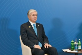 В Баку состоялась встреча президентов Азербайджана и Казахстана, они открыли Транскаспийскую волоконно-оптическую кабельную линию