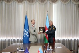 Начальник Генштаба Азербайджанской Армии встретился с делегацией НАТО