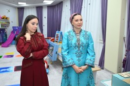 Лейла Алиева ознакомилась с деятельностью Детского оздоровительно-реабилитационного центра в городе Аркадаг-ФОТО 