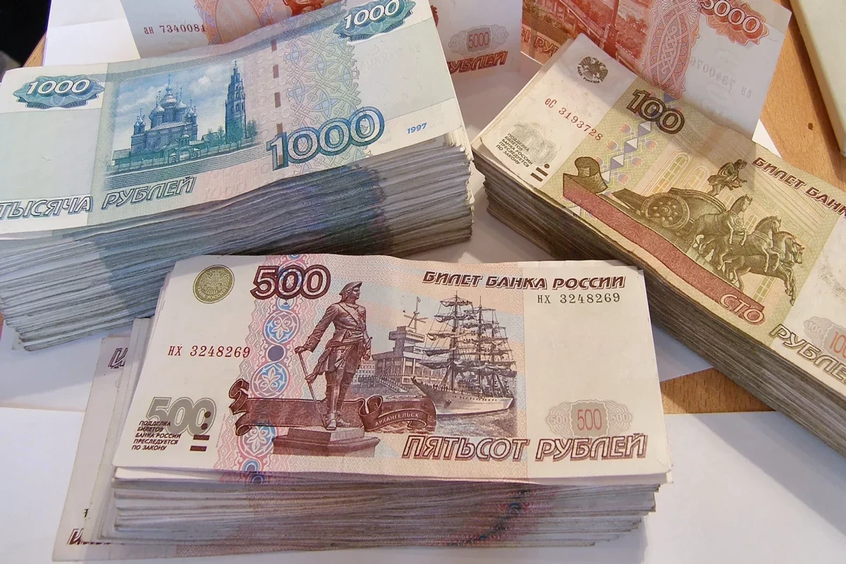 Армения может потерять более половины денежных переводов из России