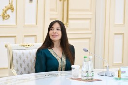 В Ашхабаде состоялась трехсторонняя встреча Лейлы Алиевой, Огулджахан Атабаевой и Саиды Мирзиёевой