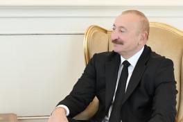 Президент Ильхам Алиев вручил Фархаду Халилову орден «Истиглал»