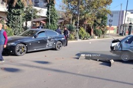 В Гяндже столкнулись 4 автомобиля, пострадали 4 человека -ФОТО-ОБНОВЛЕНО 