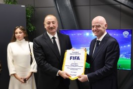 Президент Ильхам Алиев наблюдал церемонию открытия чемпионата мира и фестиваля FIFA U-15-ОБНОВЛЕНО-2 