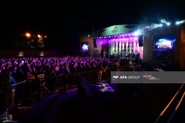 На Фестивале оливок состоялся концерт звезд эстрады-ФОТО 