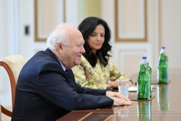 Президент Ильхам Алиев принял высокого представителя Альянса цивилизаций ООН
