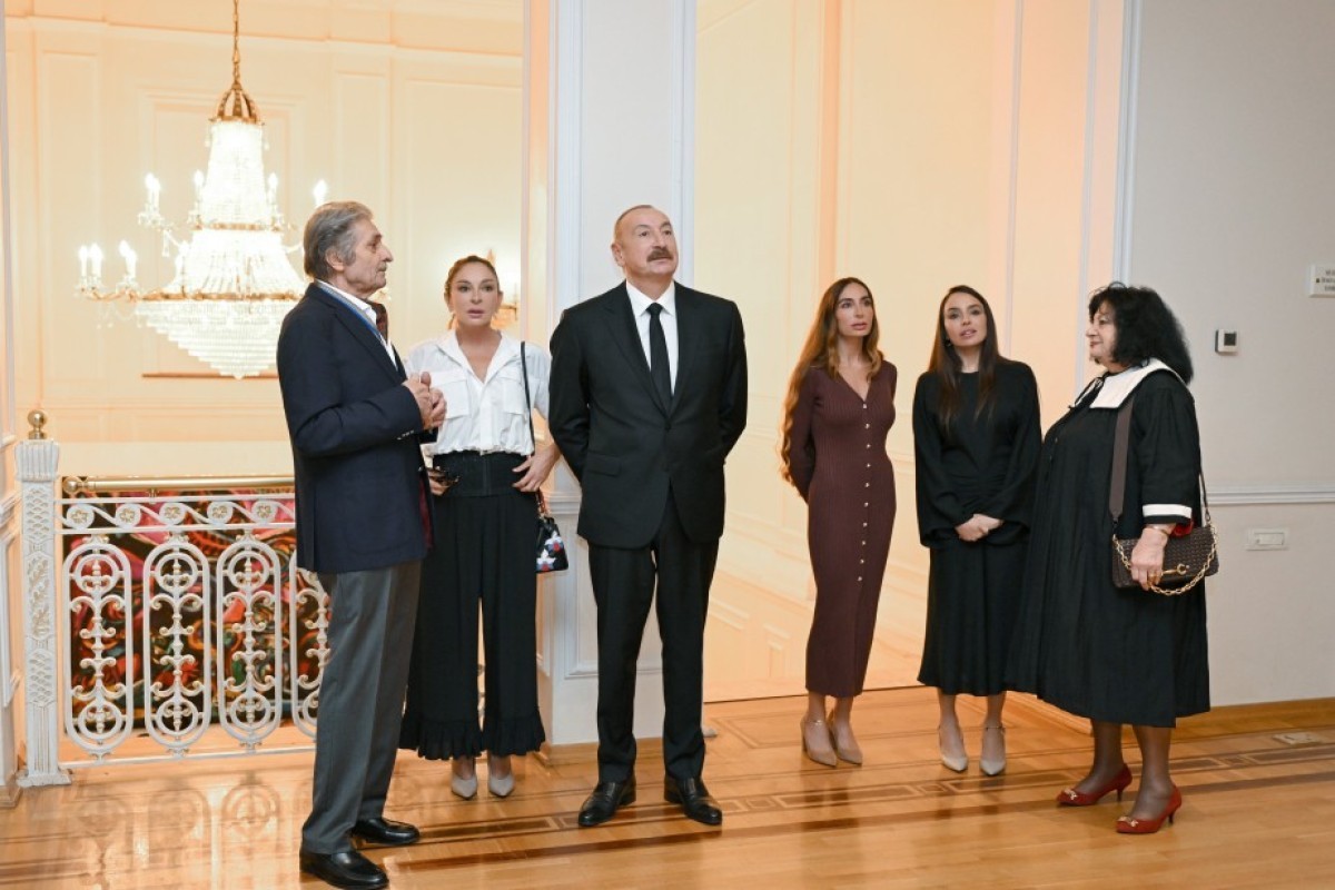 Президент, первая леди и члены их семьи ознакомились с выставкой «Mənim Abşeronum: Üstə gəl»