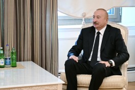 Президент Ильхам Алиев принял генерального директора ИСЕСКО