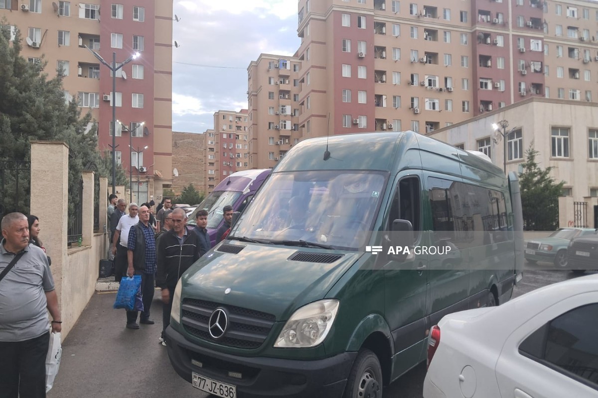 В город Агдам отправлена очередная группа переселенцев