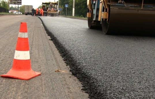 В Баку завершен ремонт 46 улиц, обновлено 32 км дорог