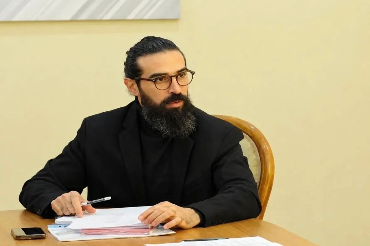 Заслуженный артист Бахруз Вагифоглу