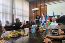 Мэр Акко вручил брату Альберта Агарунова сертификат об увековечении его памяти -ФОТО 
