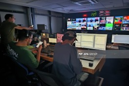 Азербайджанские журналисты посетили редакцию телеканала i24NEWS -ФОТО 