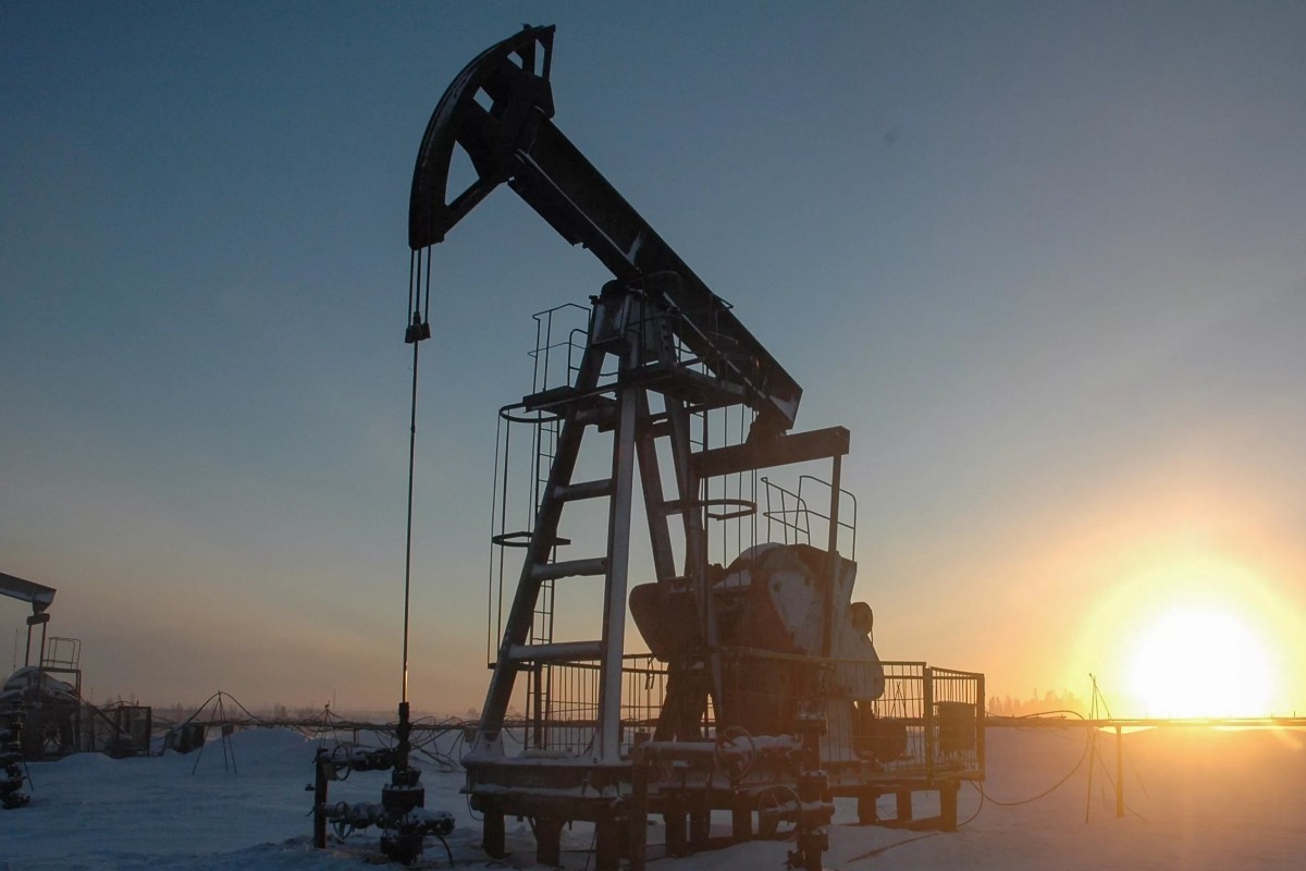Цена азербайджанской нефти приблизилась к 105 долларам