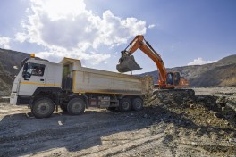 «AzerGold» провел первые буровзрывные работы на месторождении золота «Сёюдлю»-ФОТО -ВИДЕО 