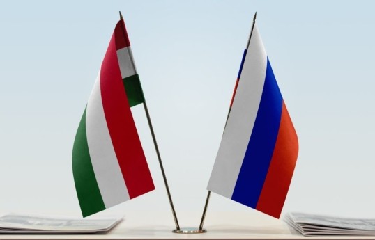 Венгрия высылает из страны 10 российских дипломатов