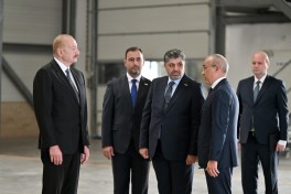 Президент Ильхам Алиев принял участие в открытии предприятия по производству бумажной и гигиенической продукции в Гарадагском районе
