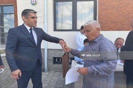 В село Шукюрбейли Джабраильского района прибыла очередная группа переселенцев-ФОТО -ОБНОВЛЕНО 