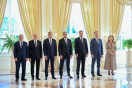 Президент Ильхам Алиев принял советника по нацбезопасности ОАЭ