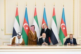 Президент Ильхам Алиев принял советника по нацбезопасности ОАЭ