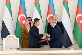 Президент Ильхам Алиев принял советника по нацбезопасности ОАЭ
