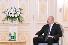 Президент Ильхам Алиев принял советника по нацбезопасности ОАЭ