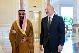 Президент Ильхам Алиев принял советника по нацбезопасности ОАЭ