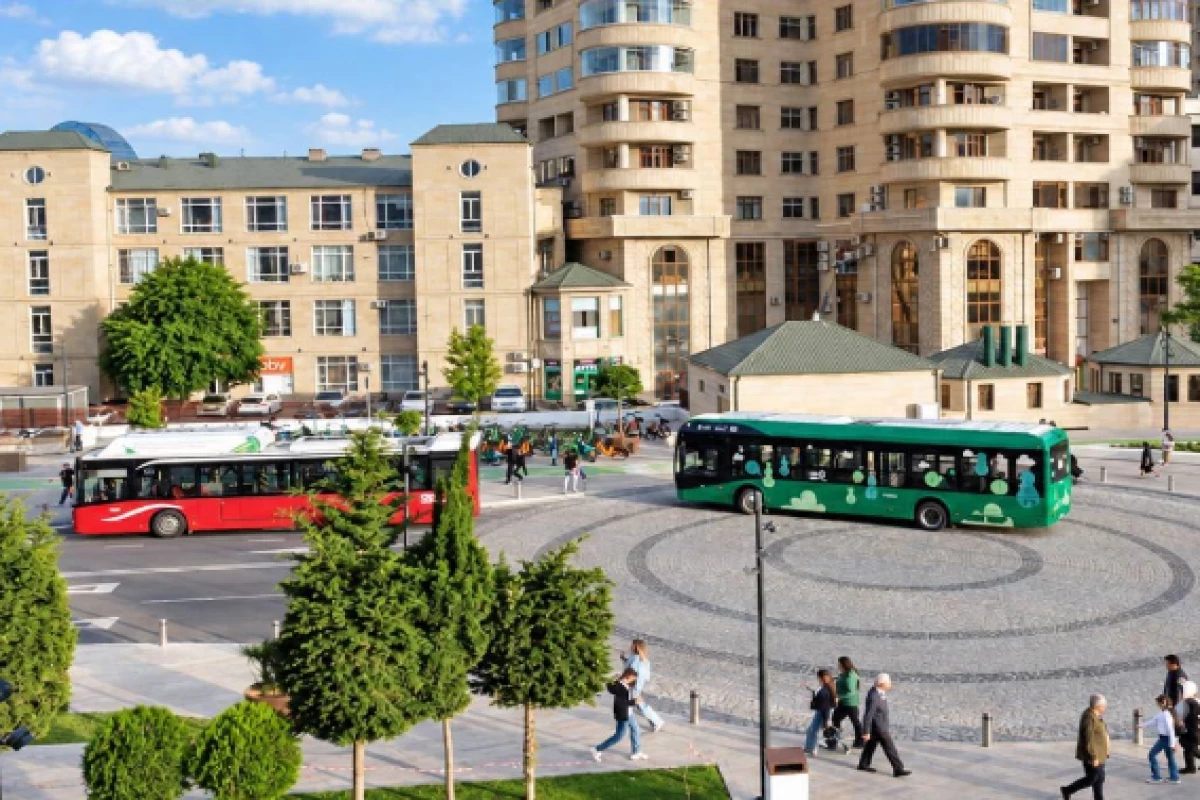 В Баку в утренние часы автобусы перевезли более 500 тысяч пассажиров