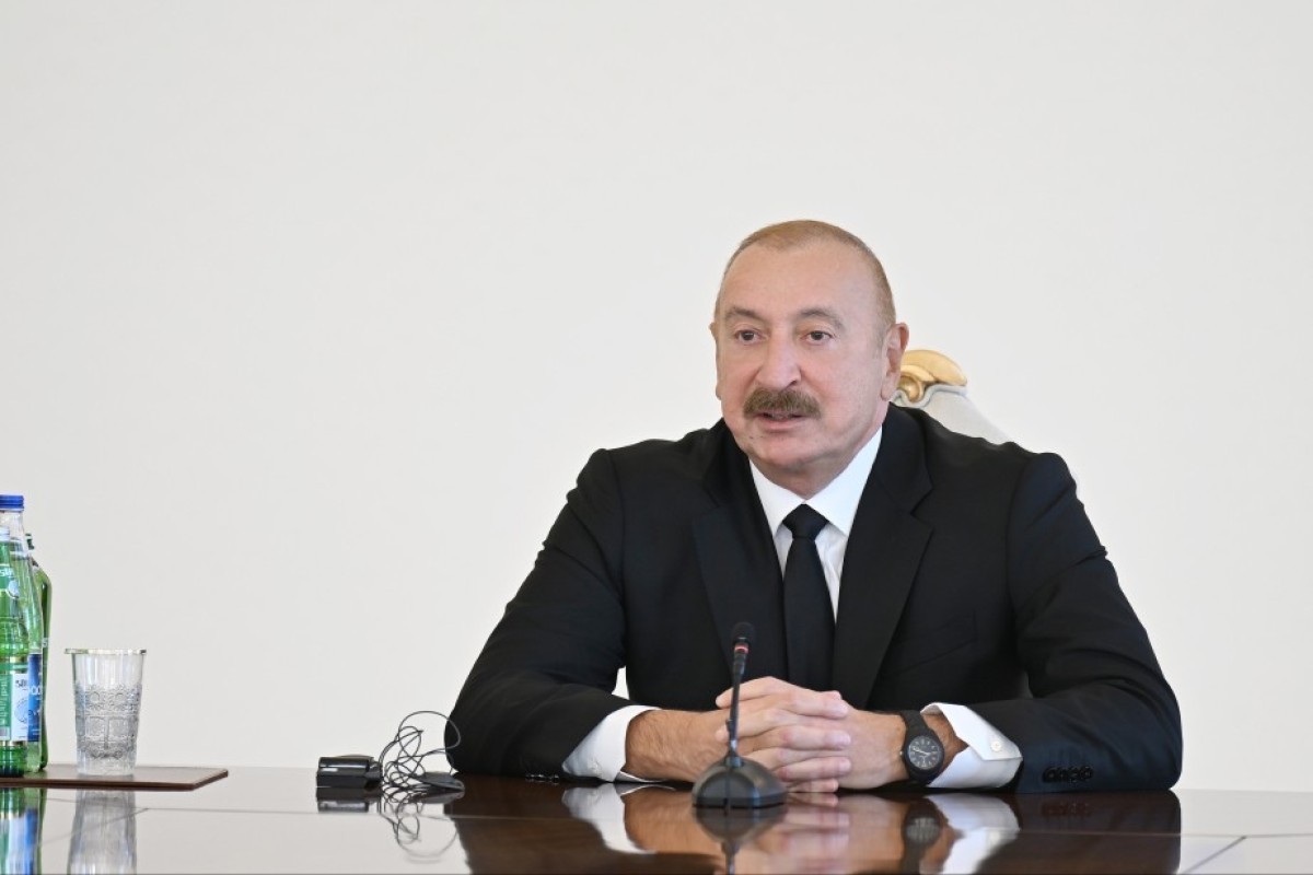 Президент Азербайджана: Мы ни перед кем не преклоняем и не будем преклонять голову